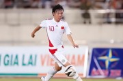 开云体育官网-武汉三镇未来要是五轮不胜，个别球迷就建议邓卓翔救火，引发热议